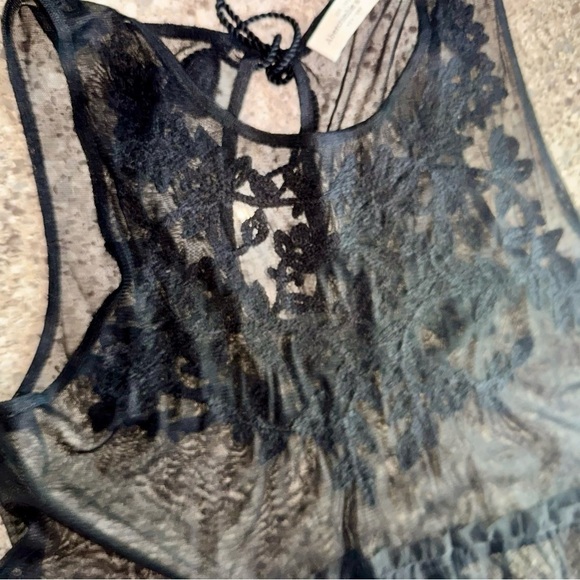 Abercrombie & Fitch Black Embroidered Sheer Tunic/Cover-Up with Keyhole Back Tie - Picture 4 of 9